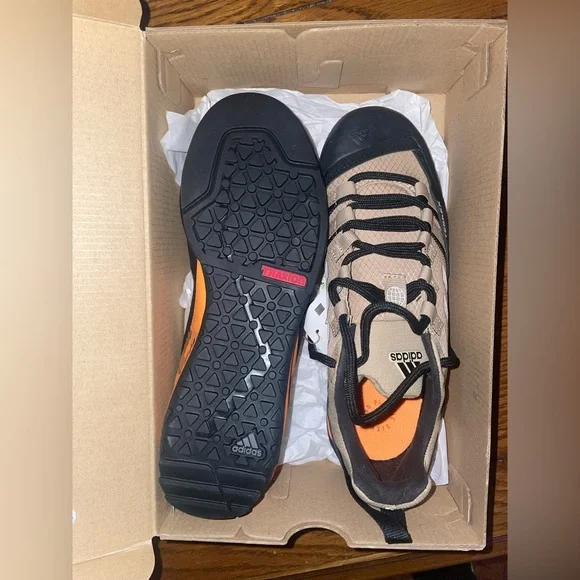 New In Box & New With TagsAdidas Men's Terrex Swift Solo 2.0 *make offers* - Picture 3 of 7